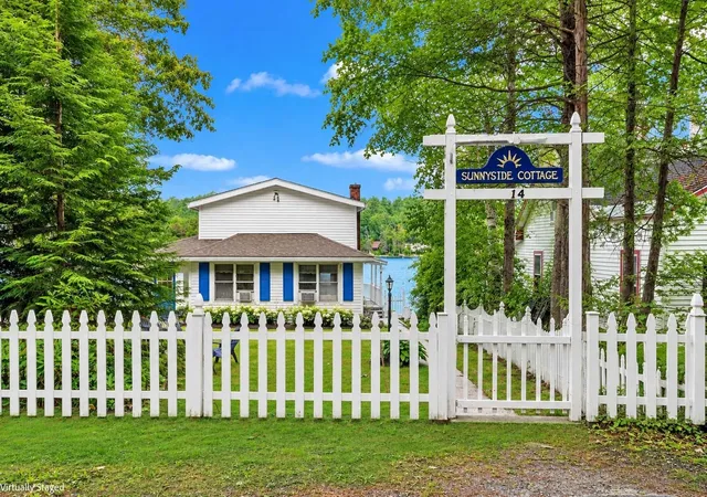 Photo 3 of Single family home for sale at 14 Sunnyside St, Sunapee, NH 03782 | MLS# 5110607 | Listing updated on 2026-09-19