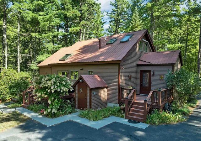 Photo 1 of Single family home for sale at 22 Old Ml Rd, Ossipee, NH 03890 | MLS# 5110627 | Listing updated on 2026-09-24