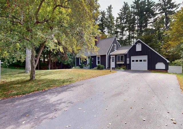 Photo 1 of Single family home for sale at 4 Corwin Dr, Derry, NH 03038 | MLS# 5110635 | Listing updated on 2026-10-13