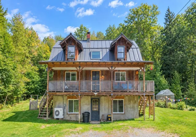 Single family home for sale at 2949 Route 131, Cavendish, VT 05142 | MLS# 5110657
