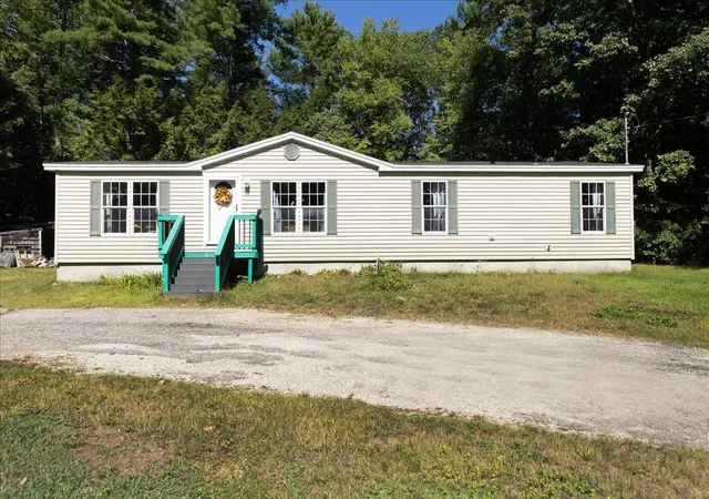 Single family home for sale at 11 Allen St, Sandown, NH 03873 | MLS# 5110732