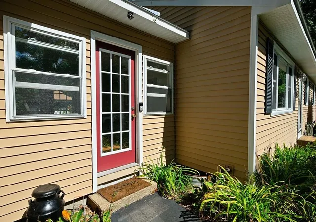 Photo 3 of Sale Pending at 5 Cyr Dr, Hooksett, NH 03106 | MLS# 5110743 | Listing updated on 2026-10-06