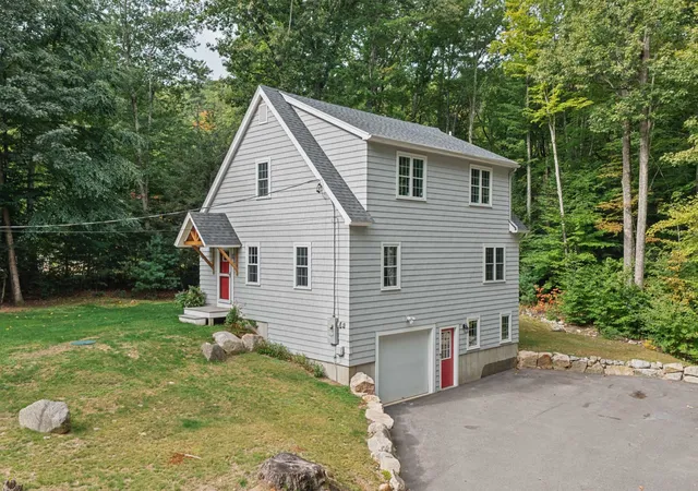 Photo 1 of Single family home for sale at 88 White Birch Dr, Gilford, NH 03249 | MLS# 5110744 | Listing updated on 2026-10-09