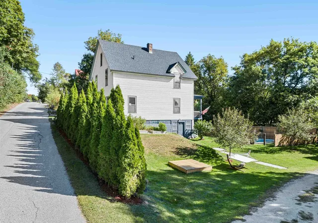 Photo 2 of Single family home for sale at 5 Elmwood Ave, Barre, VT 05641 | MLS# 5110759 | Listing updated on 2026-10-05