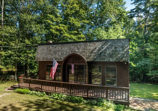 Photo 3 of Single family home for sale at 667 West Hl Rd, Ludlow, VT 05149 | MLS# 5110776 | Listing updated on 2026-10-19