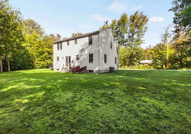 Photo 2 of Single family home for sale at 50 Drakeside Rd, Hampton, NH 03842 | MLS# 5110838 | Listing updated on 2026-10-03