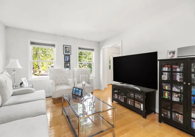 Photo 3 of Single family home for sale at 50 Drakeside Rd, Hampton, NH 03842 | MLS# 5110838 | Listing updated on 2026-10-03