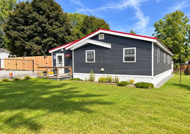 Photo 1 of Manufactured home for sale at 9 Gertrude Ave, Raymond, NH 03077 | MLS# 5110862 | Listing updated on 2026-10-01