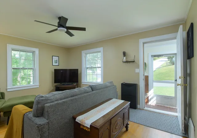 Photo 2 of Sale Pending at 285 Tremont St, Barre, VT 05641 | MLS# 5110873 | Listing updated on 2026-10-06
