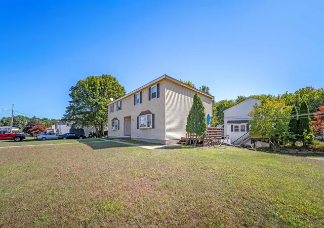 Photo 2 of Single family home for sale at 30 Norman Dr #R, Derry, NH 03038 | MLS# 5110909 | Listing updated on 2026-09-30