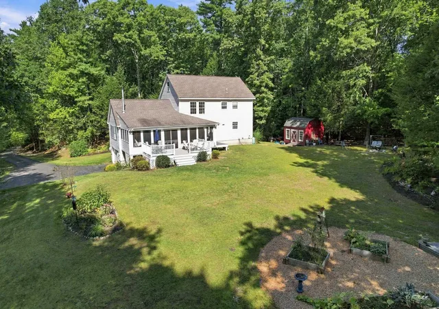 Photo 3 of Single family home for sale at 27 Peabody Dr, Danville, NH 03819 | MLS# 5110919 | Listing updated on 2026-09-29