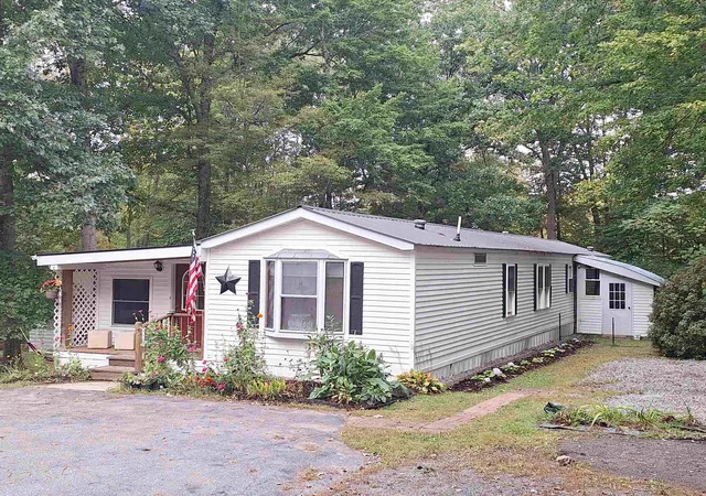 Photo 1 of Sale Pending at 318 County Rd, Walpole, NH 03608 | MLS# 5110939 | Listing updated on 2026-10-28