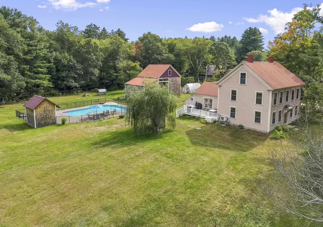 Photo 2 of Single family home for sale at 249 Oldfields Rd, South Berwick, ME 03908 | MLS# 5111006 | Listing updated on 2026-09-26