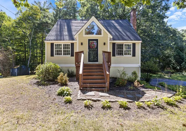 Single family home for sale at 8 Dandiview Acres, Seabrook, NH 03874 | MLS# 5111014