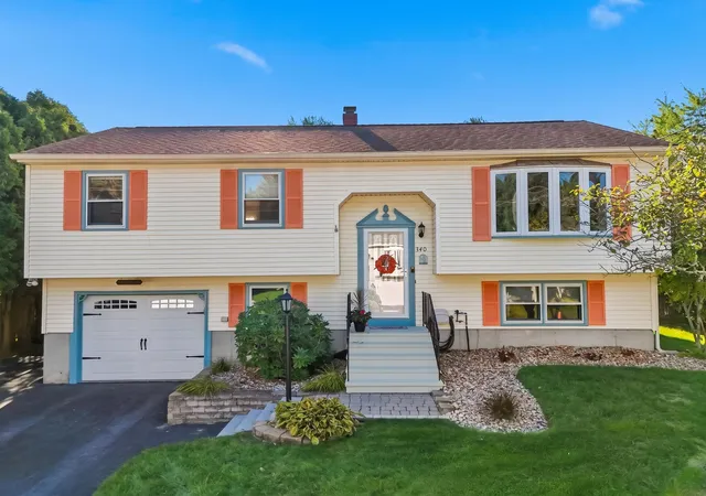 Photo 1 of Sale Pending at 340 Charlotte St, Manchester, NH 03103 | MLS# 5111028 | Listing updated on 2026-10-01