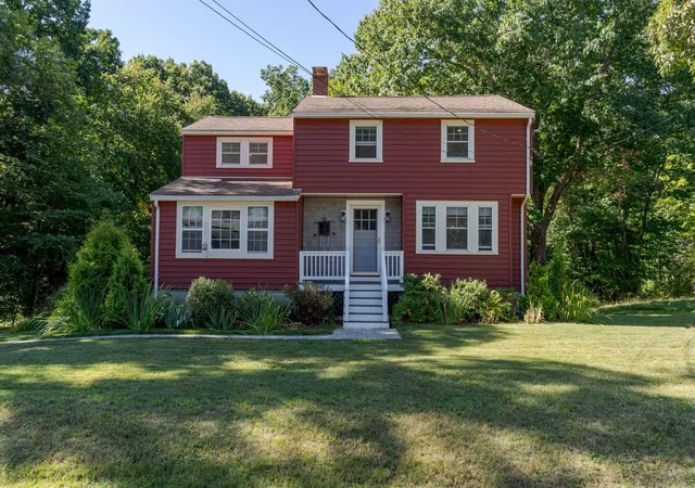 Photo 1 of Single family home for sale at 70 Winnicutt Rd, Stratham, NH 03885 | MLS# 5111043 | Listing updated on 2026-10-10