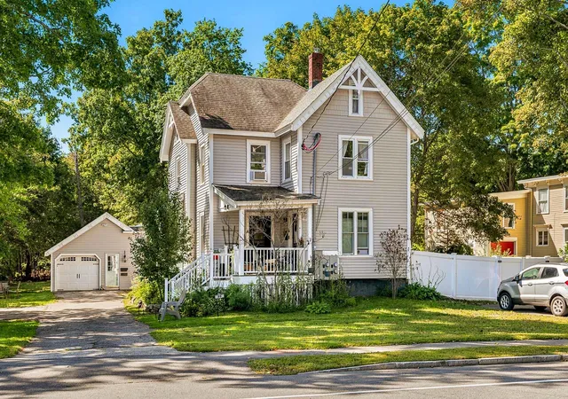 Photo 1 of Condo for sale at 20 Epping Rd #D, Exeter, NH 03833 | MLS# 5111047 | Listing updated on 2026-10-16