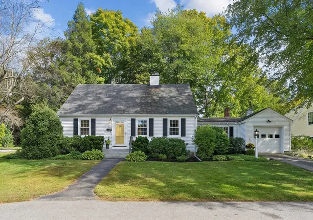 Photo 1 of Sale Pending at 5 Smith Ave, Exeter, NH 03833 | MLS# 5111070 | Listing updated on 2026-10-05