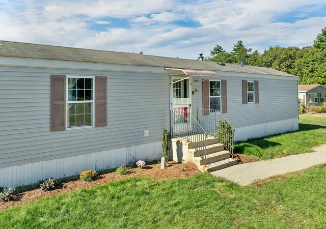 Manufactured home for sale at 26 Goldrush Ln, Rochester, NH 03868 | MLS# 5111090