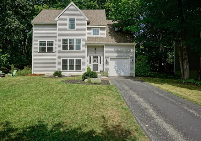 Photo 1 of Single family home for sale at 28 Alderwood Dr, Stratham, NH 03885 | MLS# 5111092 | Listing updated on 2026-10-06