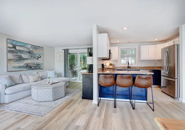 Photo 2 of Single family home for sale at 28 Alderwood Dr, Stratham, NH 03885 | MLS# 5111092 | Listing updated on 2026-10-06
