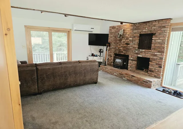 Photo 3 of Single family home for sale at 28 Cold Spring Rd, Thornton, NH 03285 | MLS# 5111096 | Listing updated on 2026-09-29
