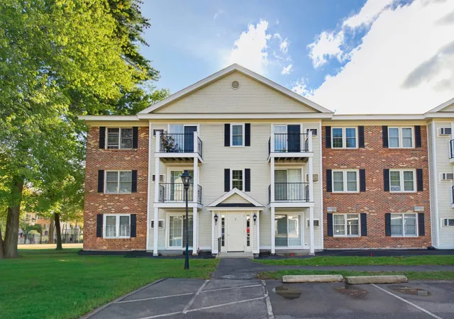 Photo 1 of Sale Pending at 2 Northbrook Dr #210, Manchester, NH 03102 | MLS# 5111098 | Listing updated on 2026-09-28