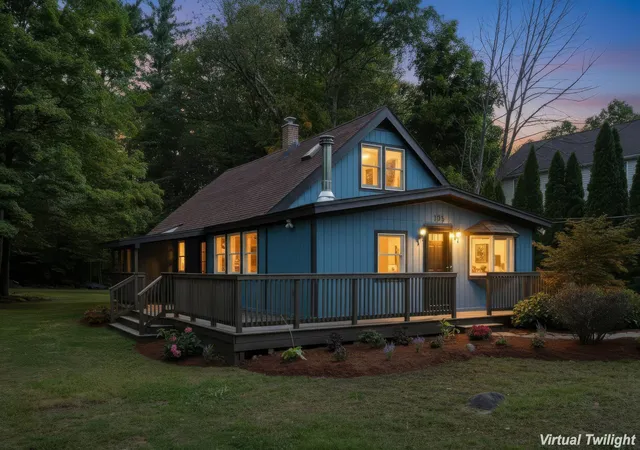 Single family home for sale at 195 Pleasant St, Epping, NH 03042 | MLS# 5111114