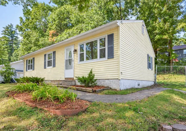 Single family home for sale at 43 New Searles Rd, Nashua, NH 03062 | MLS# 5111118