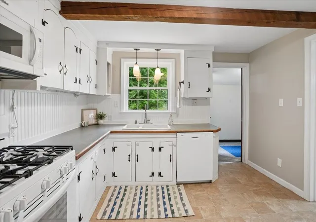 Photo 3 of Single family home for sale at 66 Currier Rd, Concord, NH 03301 | MLS# 5111152 | Listing updated on 2026-10-15