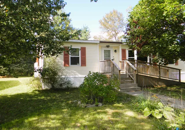Photo 1 of Manufactured home for sale at 8 Marietta Ln #2, Groveton, NH 03582 | MLS# 5111154 | Listing updated on 2026-09-29