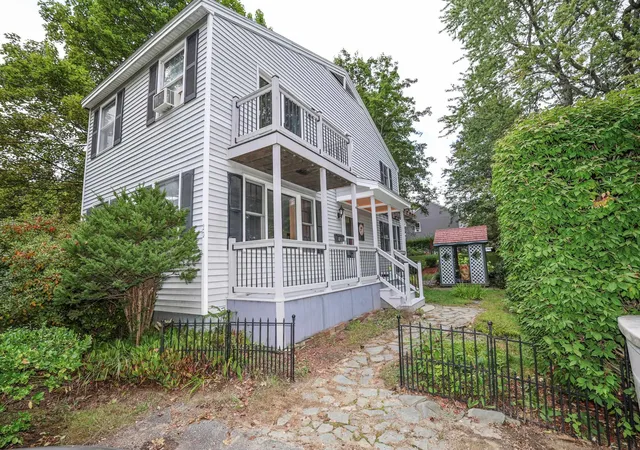 Photo 2 of Single family home for sale at 20 Granite St, Allenstown, NH 03275 | MLS# 5111158 | Listing updated on 2026-09-28