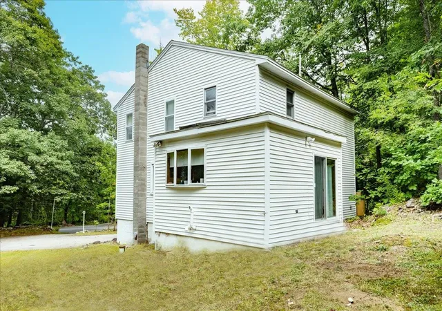 Photo 2 of Single family home for sale at 9 Beaver Lake Rd, Derry, NH 03038 | MLS# 5111169 | Listing updated on 2026-10-15