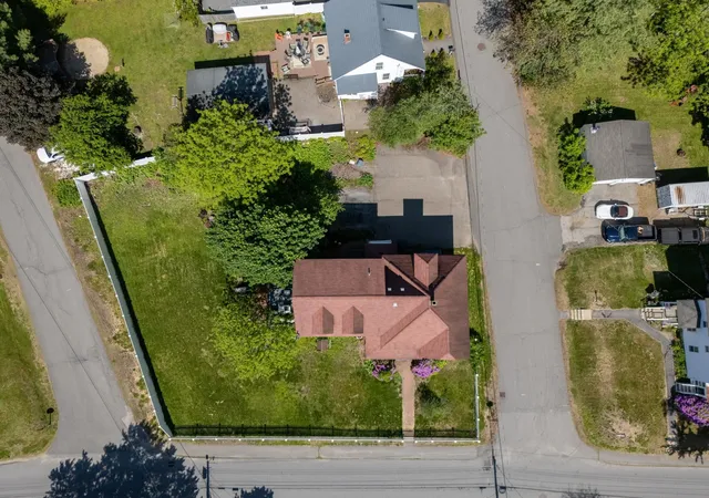 Single family home for sale at 38 High St, Derry, NH 03038 | MLS# 5111190 | Listing updated on 2026-10-14