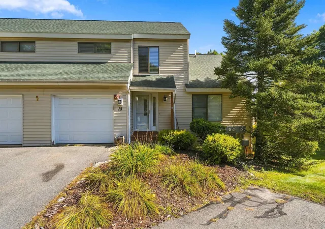 Photo 1 of Townhouse for sale at 18 Ironwood Ln, Atkinson, NH 03811 | MLS# 5111236 | Listing updated on 2026-10-19