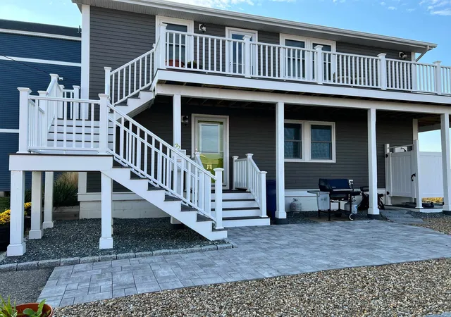 Photo 2 of Single family home for sale at 72 Is Path, Hampton, NH 03842 | MLS# 5111258 | Listing updated on 2026-10-07