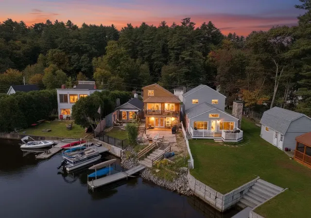 Photo 1 of Single family home for sale at 37 Bay St, Goffstown, NH 03045 | MLS# 5111266 | Listing updated on 2026-09-24