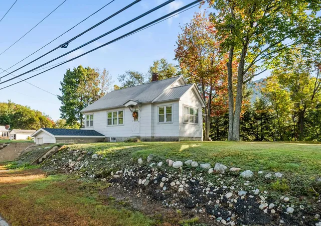 Photo 1 of Single family home for sale at 600 Main St, Gorham, NH 03581 | MLS# 5111286 | Listing updated on 2026-10-12
