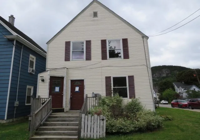 Photo 1 of Sale Pending at 253 High St, Berlin, NH 03570 | MLS# 5111332 | Listing updated on 2026-10-26