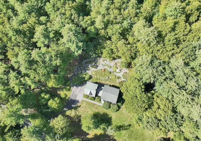 Photo 1 of Single family home for sale at 225 Hayden Rd, Hollis, NH 03049 | MLS# 5111345 | Listing updated on 2026-10-06