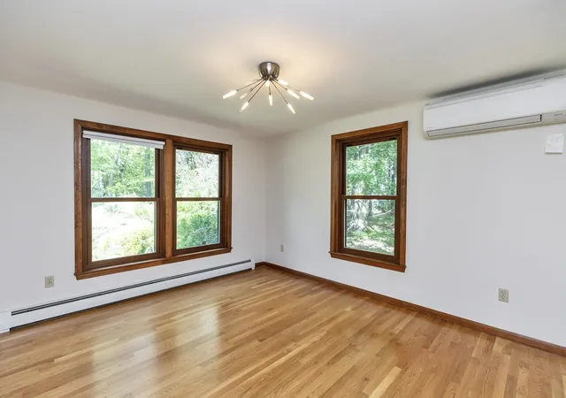 Photo 4 of Single family home for sale at 225 Hayden Rd, Hollis, NH 03049 | MLS# 5111345 | Listing updated on 2026-10-06