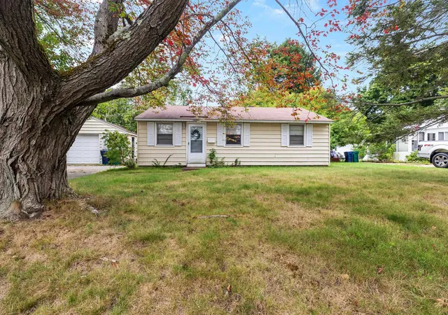 Photo 1 of Single family home for sale at 19 Tucker Ln, Hampton, NH 03842 | MLS# 5111370 | Listing updated on 2026-09-30
