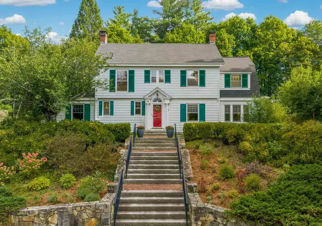 Photo 1 of Single family home for sale at 29 Mill Rd, Durham, NH 03824 | MLS# 5111397 | Listing updated on 2026-10-15