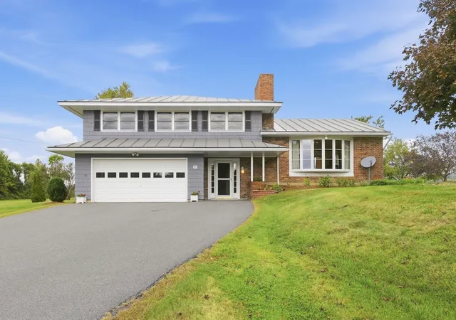 Single family home for sale at 277 Benton Rd, North Haverhill, NH 03774 | MLS# 5111422