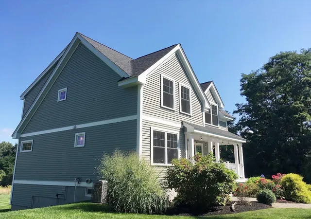 Photo 2 of Single family home for sale at 17 Lovering Rd #11, North Hampton, NH 03862 | MLS# 5111455 | Listing updated on 2026-10-11