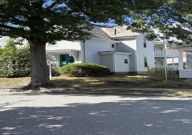 Photo 1 of Single family home for sale at 90 Appleton St, Manchester, NH 03104 | MLS# 5111518 | Listing updated on 2026-09-30