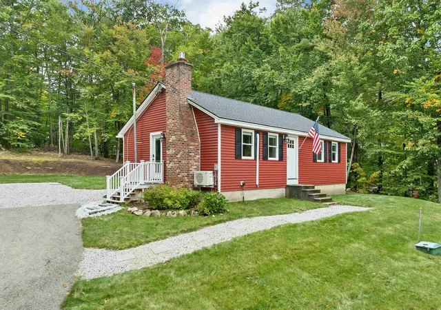 Single family home for sale at 401 Allard Farm Circuit Rd, Conway, NH 03860 | MLS# 5111648