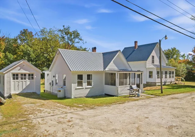 Photo 1 of Multi family home for sale at 479 US Hwy 202, Bennington, NH 03442 | MLS# 5111661 | Listing updated on 2026-10-29