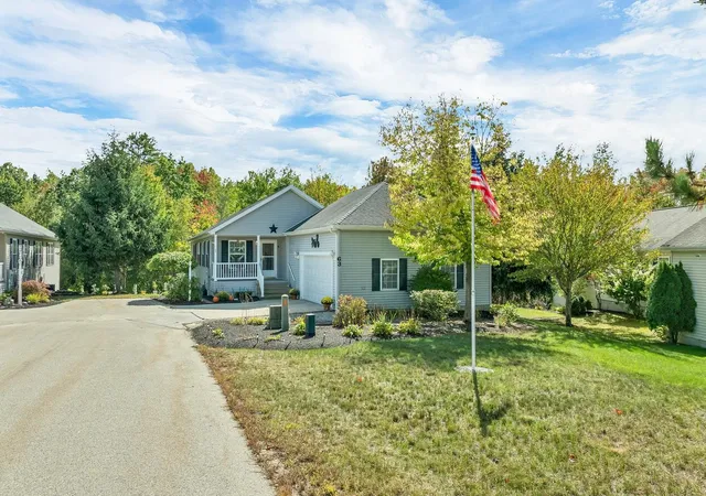Photo 2 of Single family home for sale at 63 Sagewood Cir, Hooksett, NH 03106 | MLS# 5111668 | Listing updated on 2026-10-15