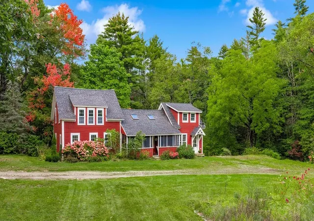 Photo 1 of Single family home for sale at 29 Libby Rd, Lempster, NH 03605 | MLS# 5111679 | Listing updated on 2026-10-16